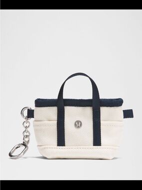 lululemon athletica Daily Multi Pocket Nano Tote